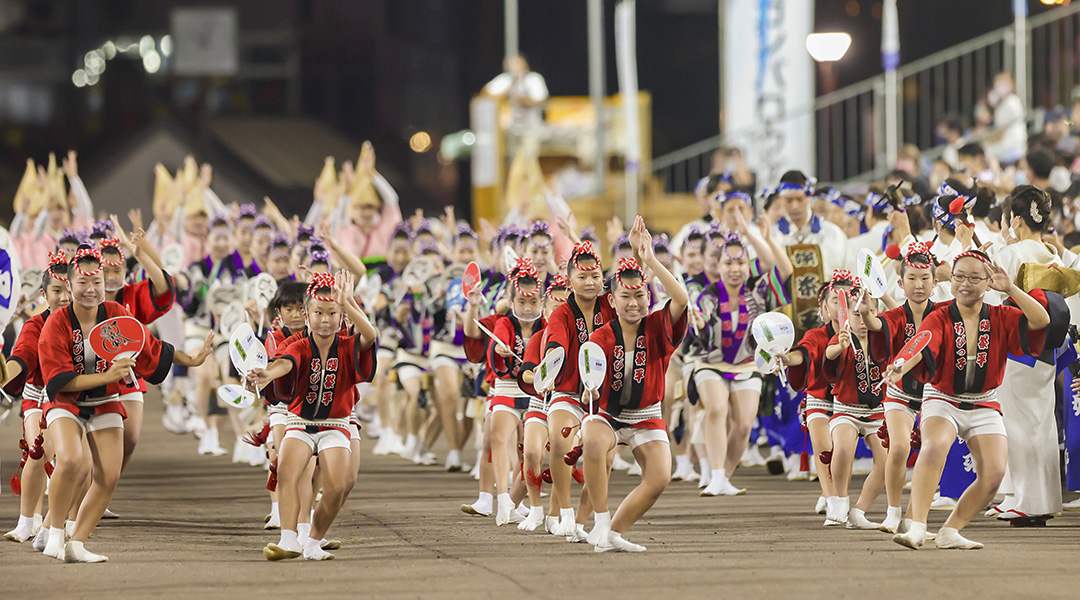 ちびっ子踊り